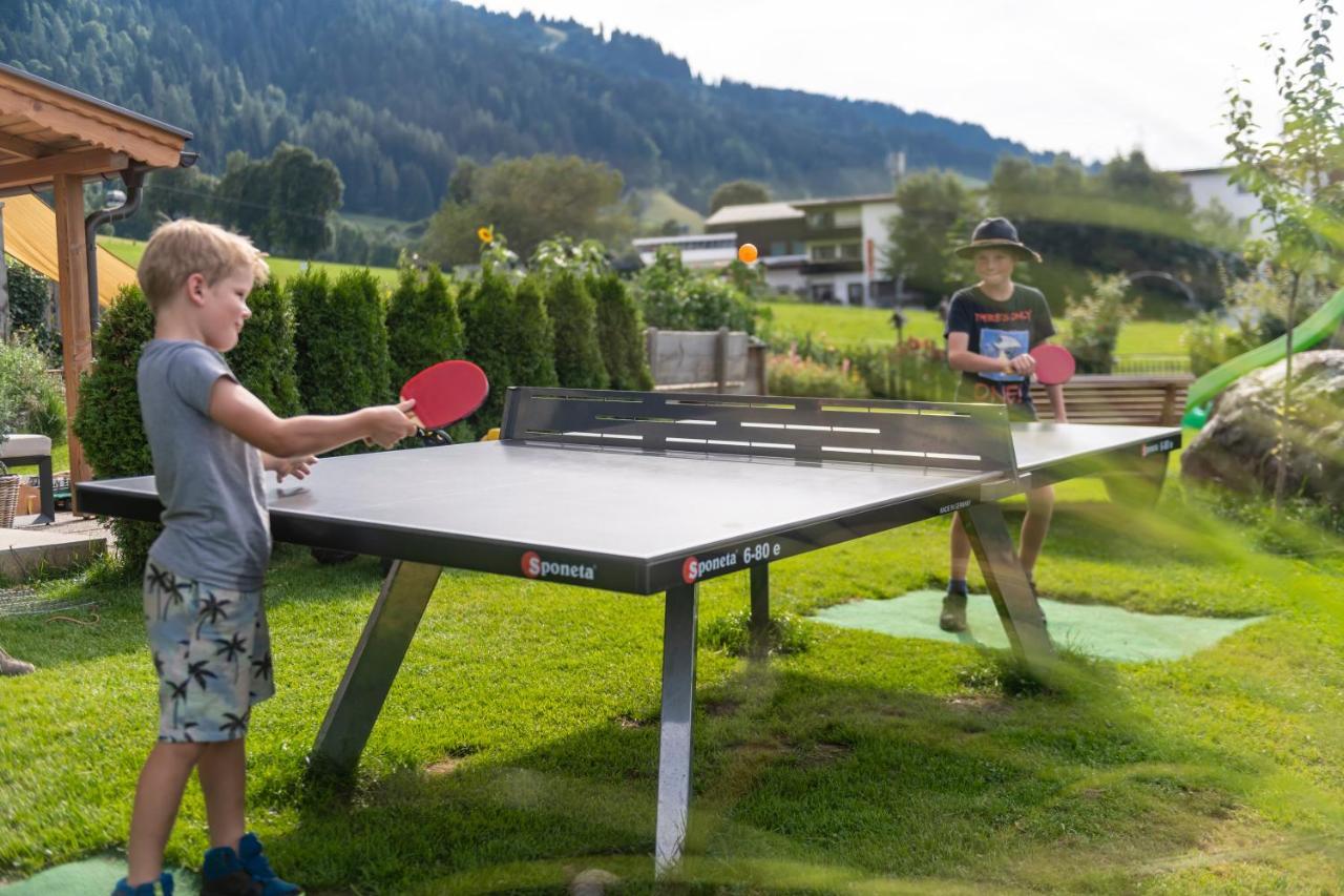 Hartlhof Urlaub Am Baby- Und Kinderbauernhof Villa Niederau Exterior foto