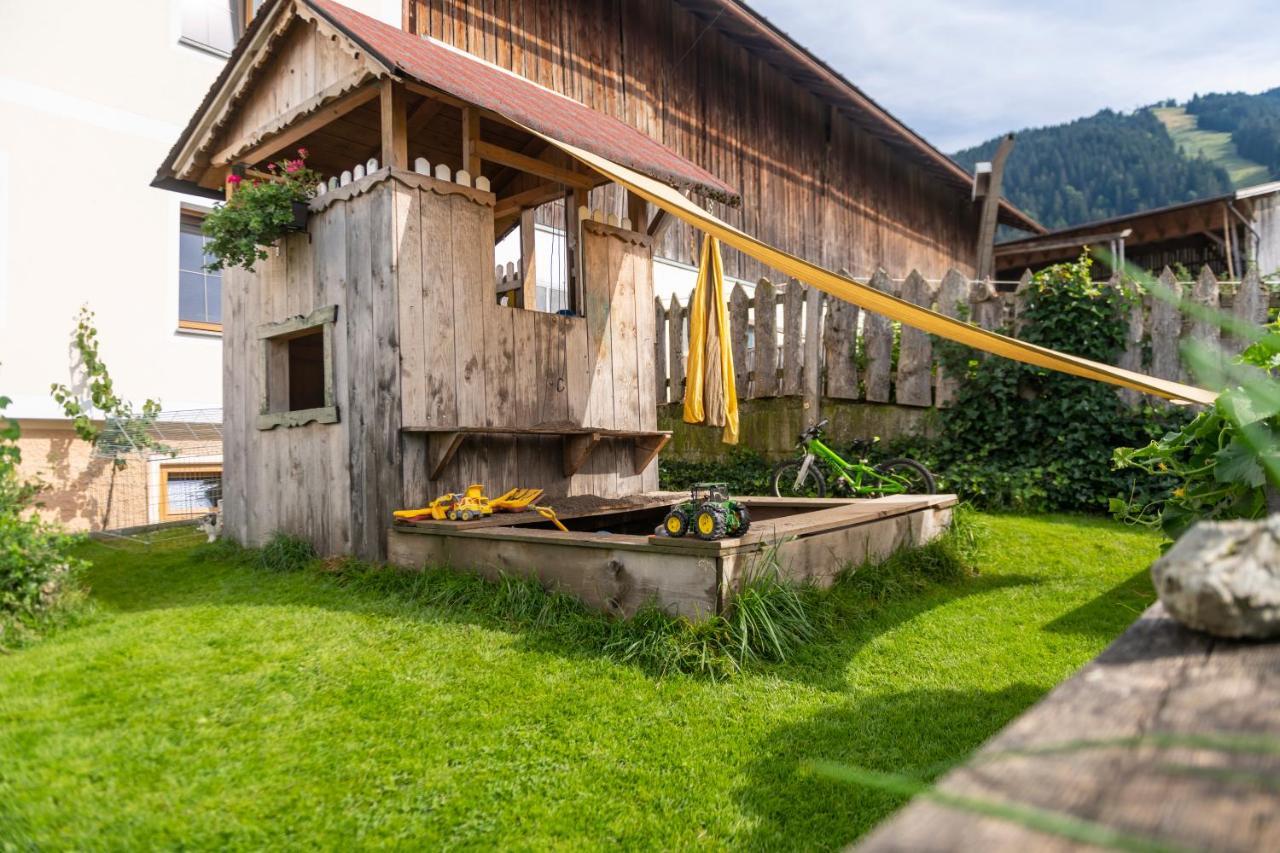 Hartlhof Urlaub Am Baby- Und Kinderbauernhof Villa Niederau Exterior foto