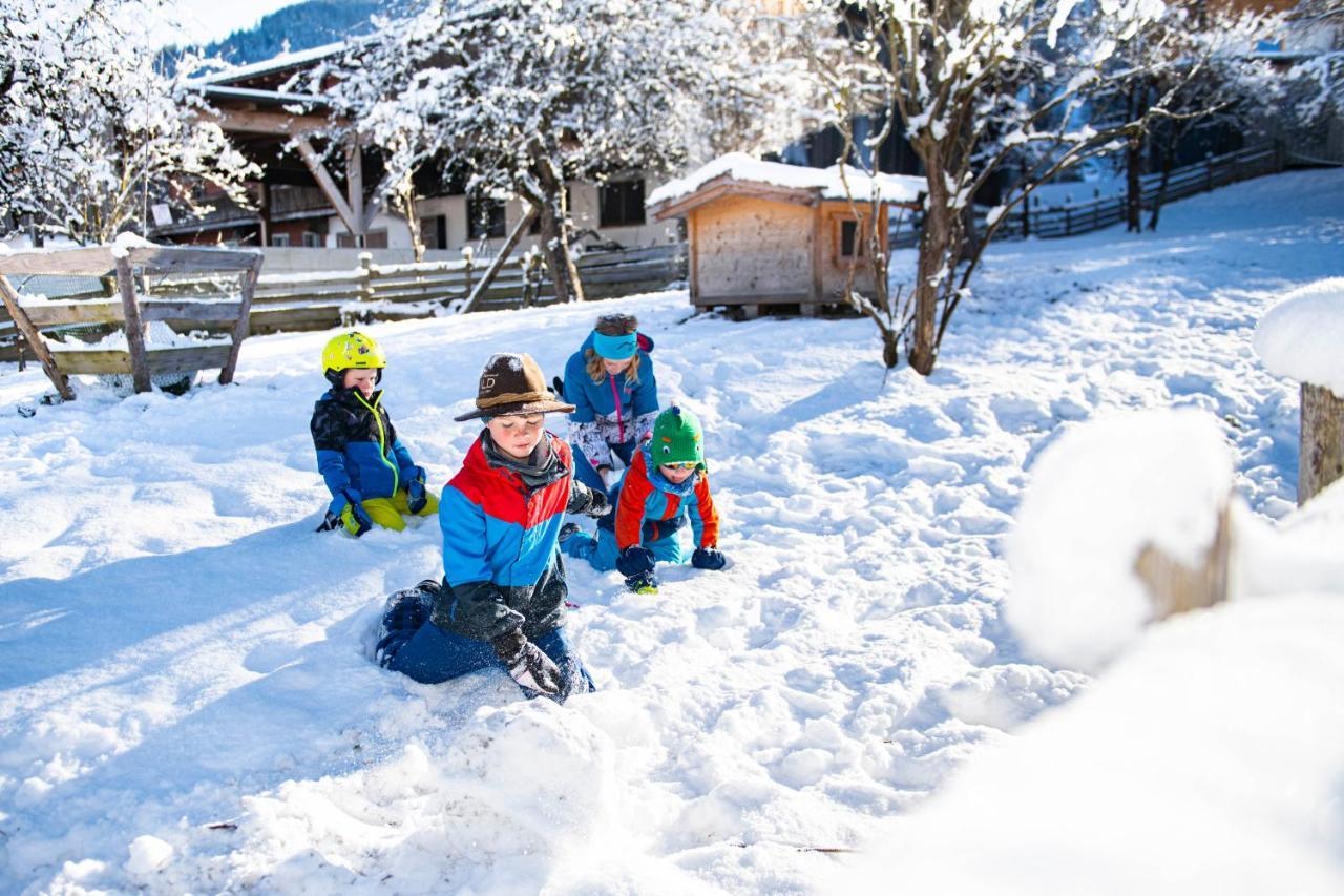 Hartlhof Urlaub Am Baby- Und Kinderbauernhof Villa Niederau Exterior foto